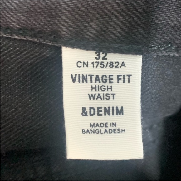 H&M Vintage Fit High Waist Mom Jeans - Picture 5 of 8